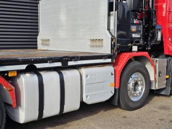 FH 16.650 8x4 / HIAB 105 t/m CRANE / KRAN